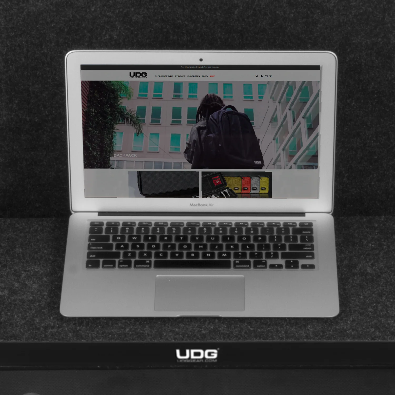 UDG Ultimate Flight Case Set PLX9/SL1200 Black MK2 Plus (Laptop Shelf + Wheels) [Outlet] - Image 17
