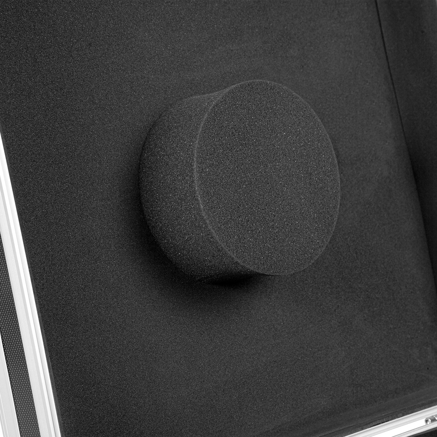 UDG Ultimate Pick Foam Flight Case Multi Format Turntable - Image 32